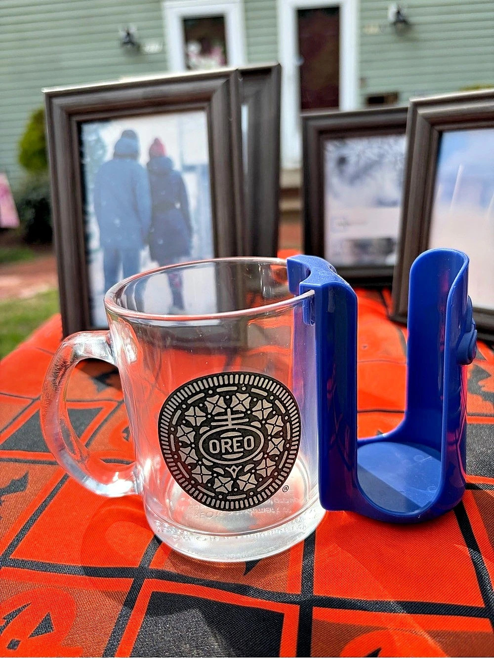 OREO Glass Mug with Blue Holder